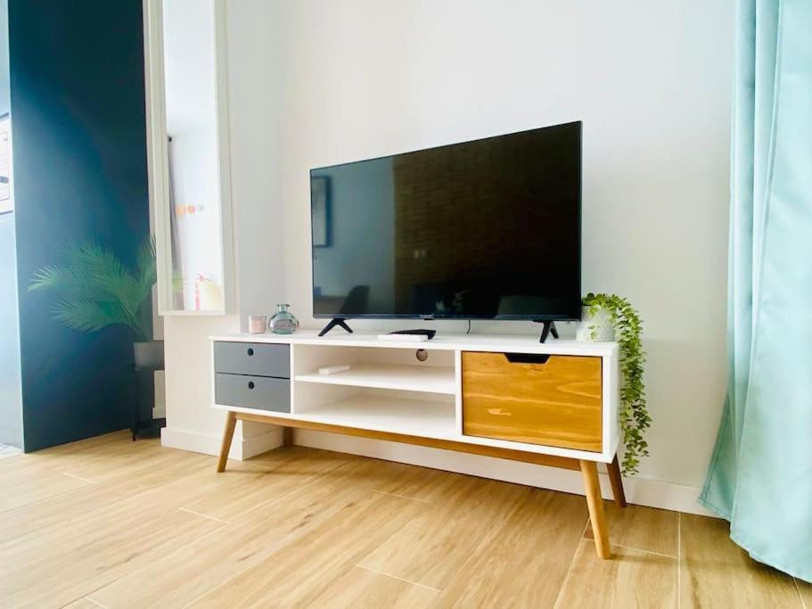 Bajo A - Design & Comfort In Ruzafa Soho บาเลนเซีย ภายนอก รูปภาพ