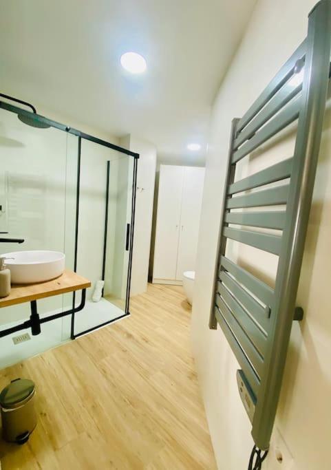 Bajo A - Design & Comfort In Ruzafa Soho บาเลนเซีย ภายนอก รูปภาพ